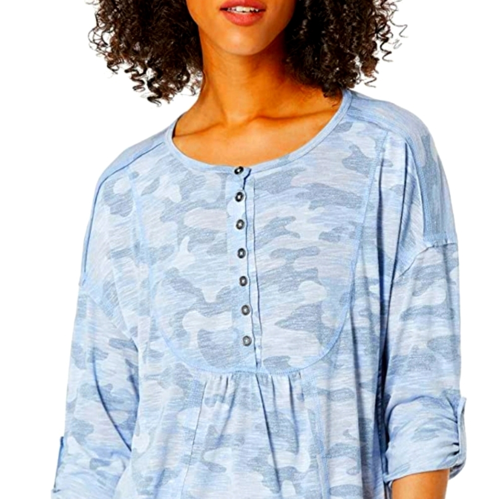 NWT NINE WEST Women's Brinne Roll Tab Sleeve Knit Top